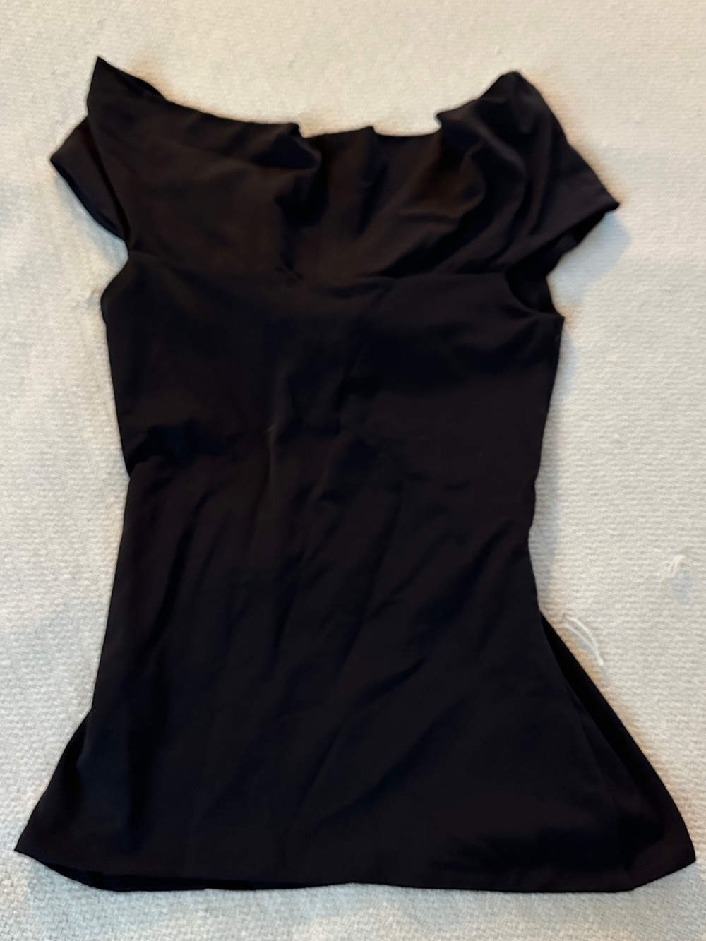 Aritzia Black Twist-Front Contour Top - Picture 3 of 3